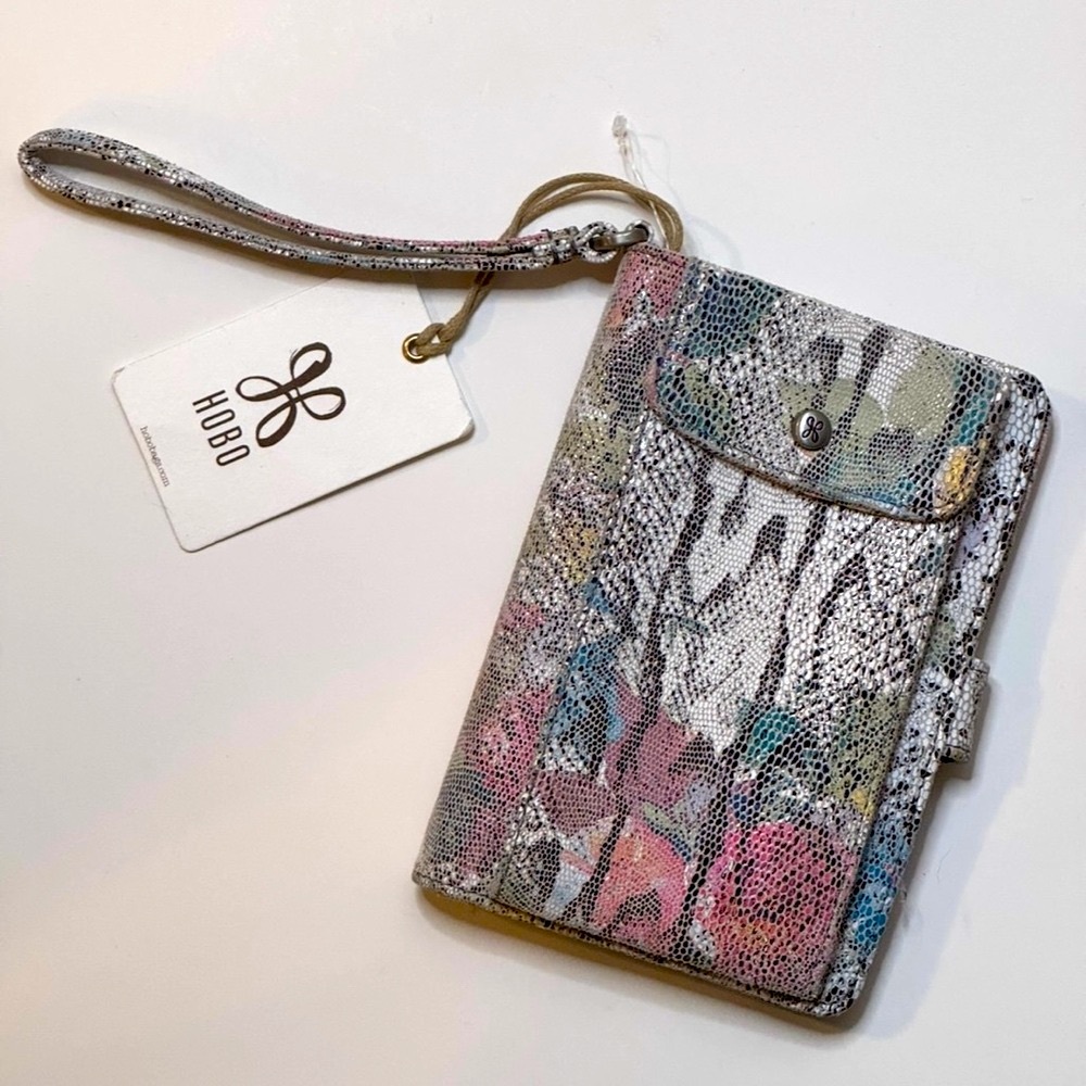 NWT Hobo Multicolor Lizard Floral Leather Wristlet Wallet